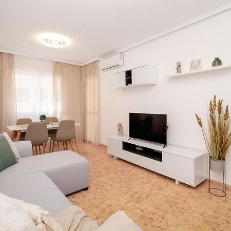 Appartamento Piso En El Centro Torrevieja Esterno foto