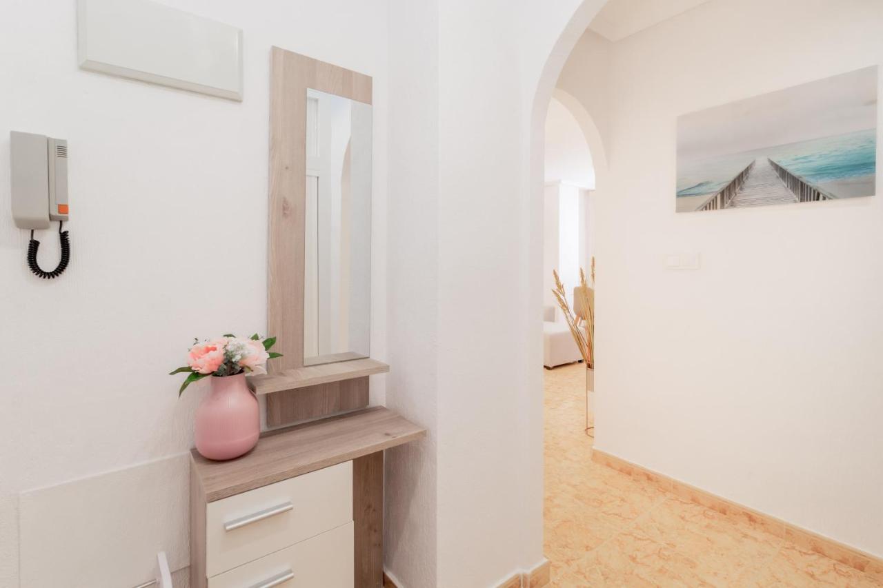 Appartamento Piso En El Centro Torrevieja Esterno foto