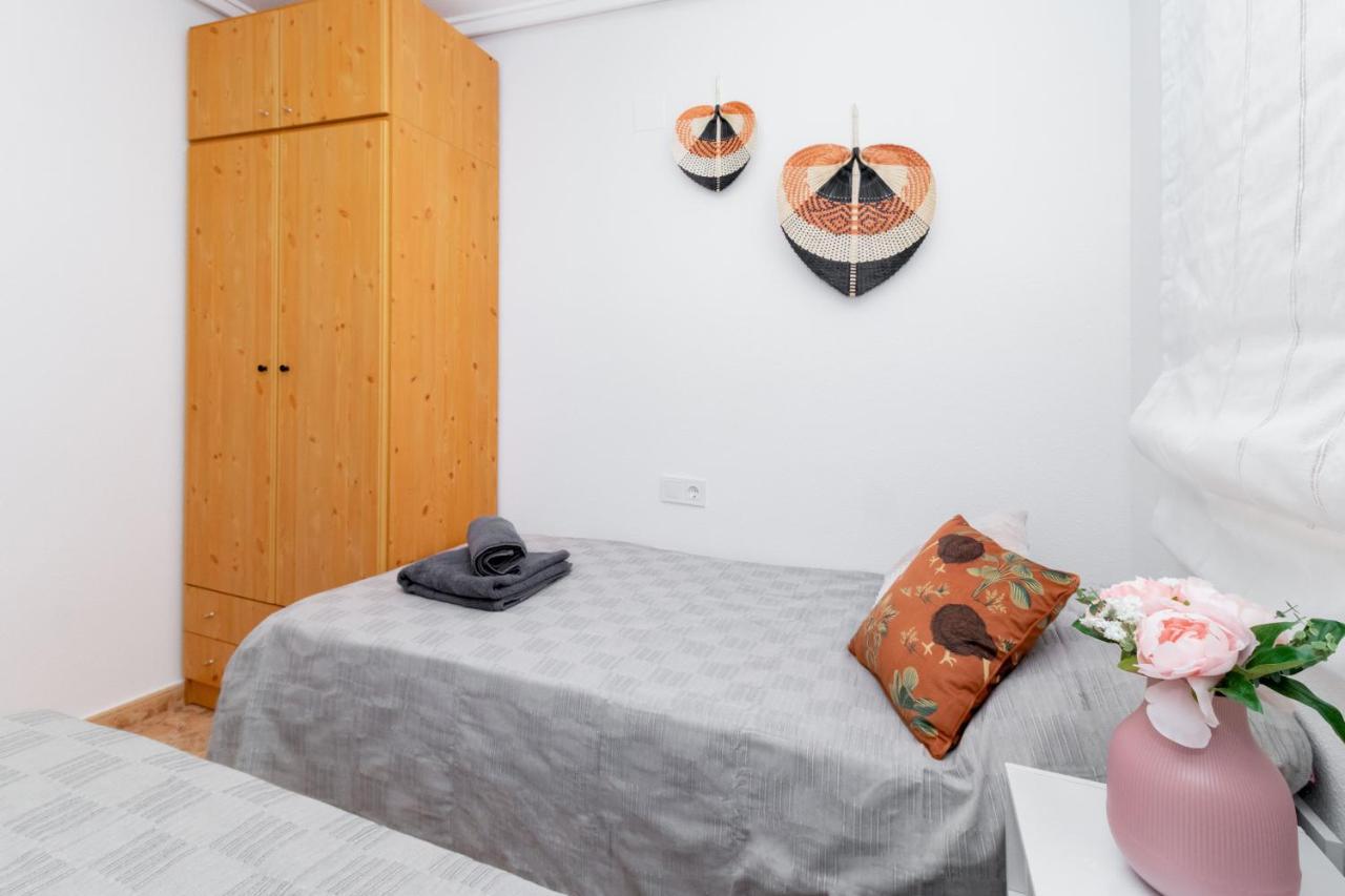 Appartamento Piso En El Centro Torrevieja Esterno foto