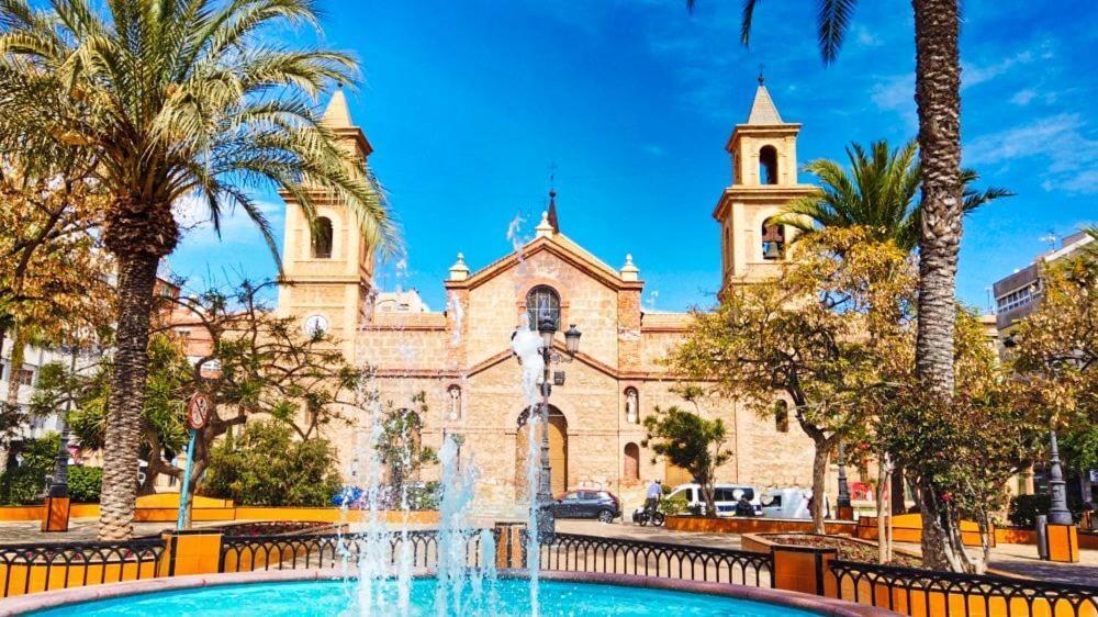Appartamento Piso En El Centro Torrevieja Esterno foto